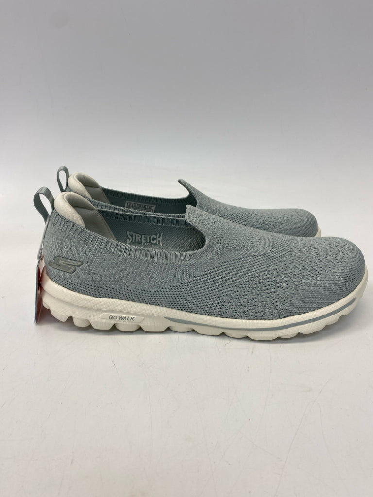 Skechers  Size 9 Blue Fabric Sneakers