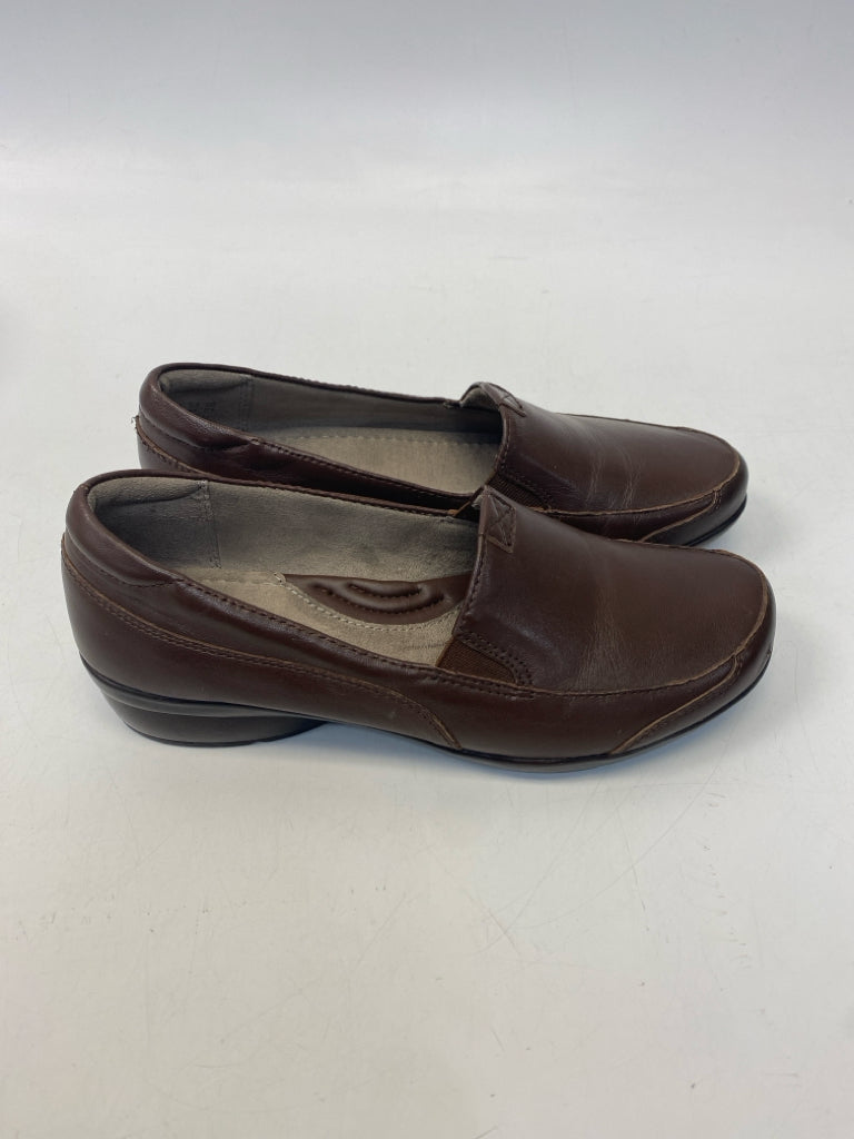 Naturalizer US Shoe Size 6.5 Brown Flats