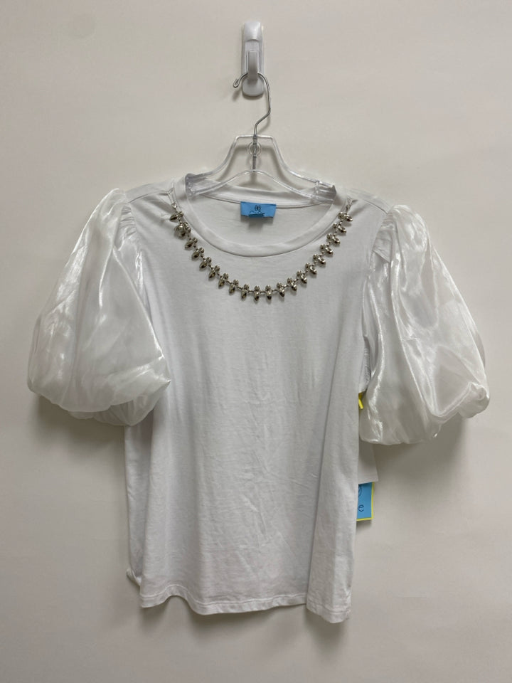 NWT CeCe Size M White Silver Accents Puff Sleeve Ladies Top