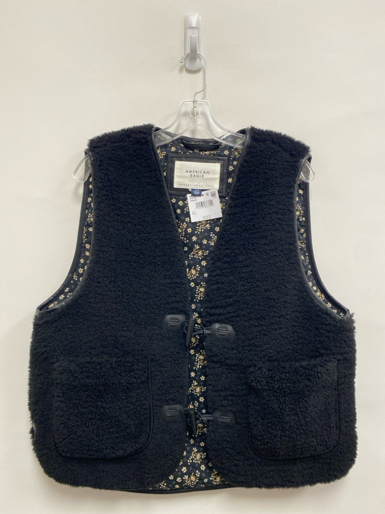 NWT American Eagle Size L Black Fuzzy Ladies Vest