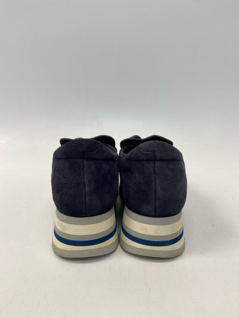 SOFTWAVES  Size 37.5 Dark Navy Sneakers