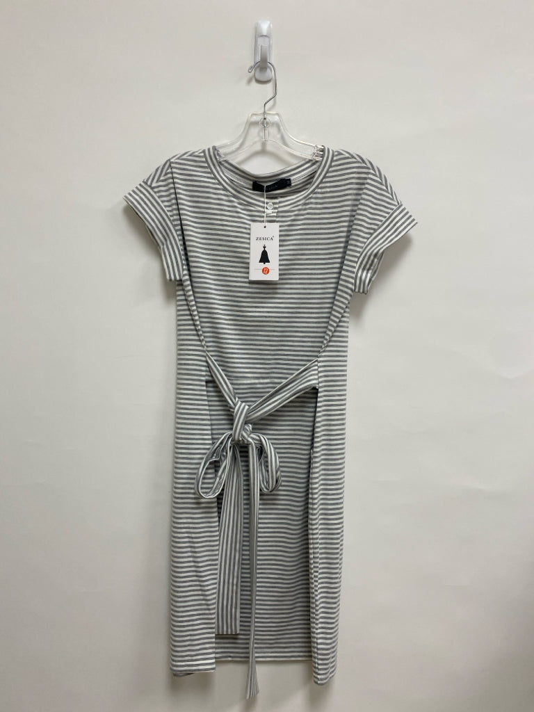 NWT ZESICA Size M White Gray Stripes Ladies Dress