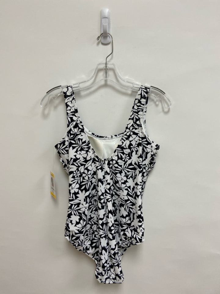 NWT Lands End Size M Black White Flowers Ladies Swimwear