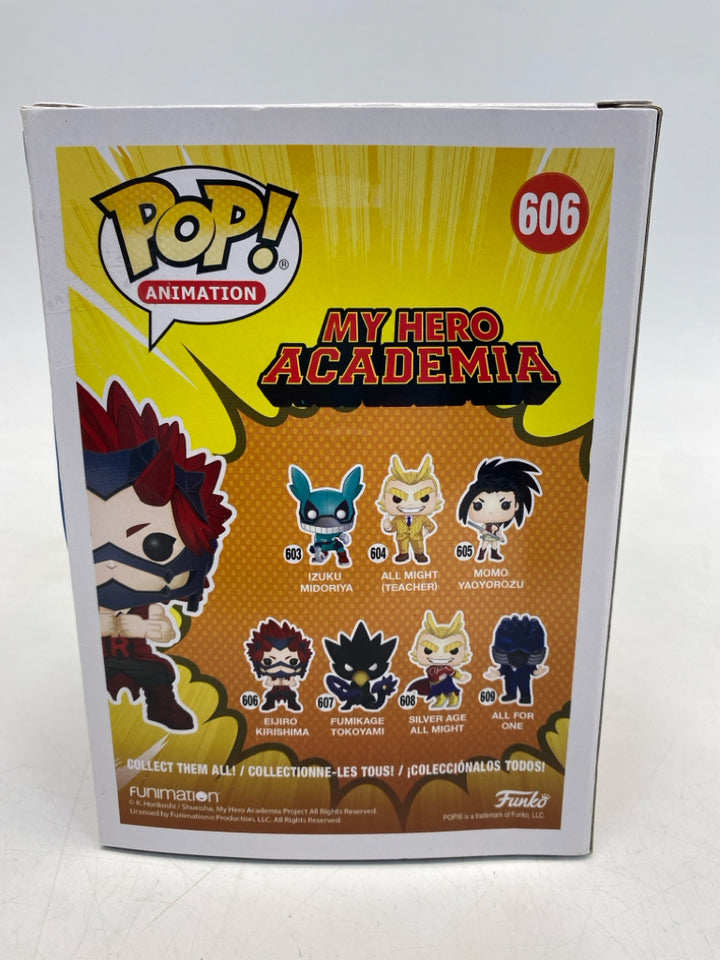 NEW/BOX Gray Red/Tan Action Figure