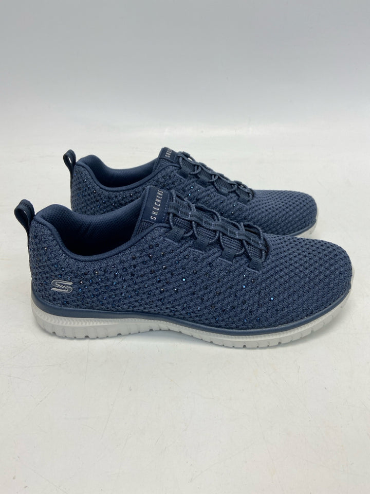 Skechers  Size 7 Navy Fabric Sneakers