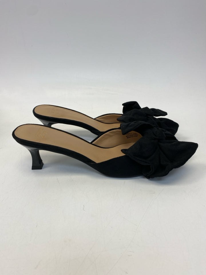 Crown &amp; Ivy  Size 7.5 Black Bow(s) Heels