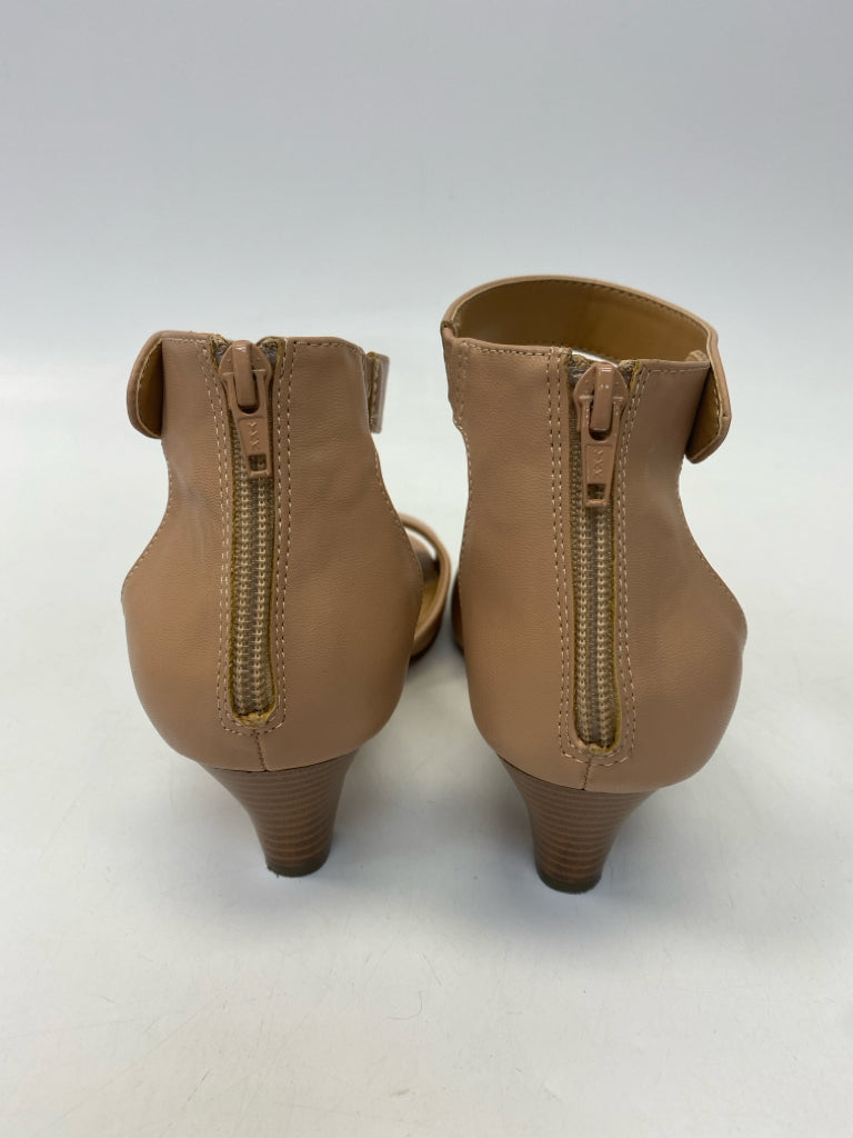 Size 7 Brown Sandals