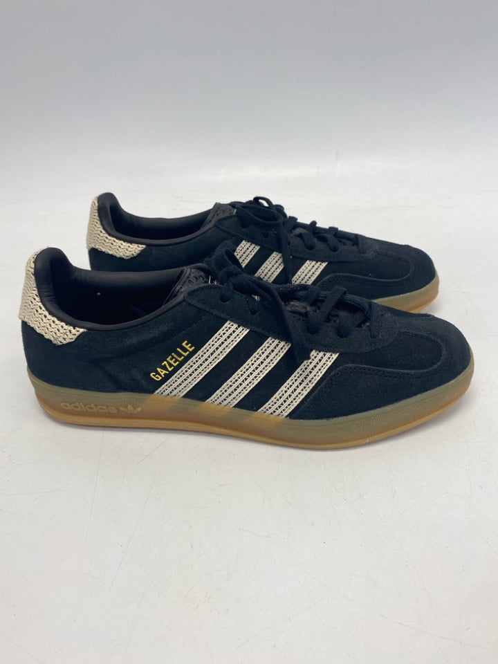 NWOT Adidas  Size 7.5 Black Cream Sneakers