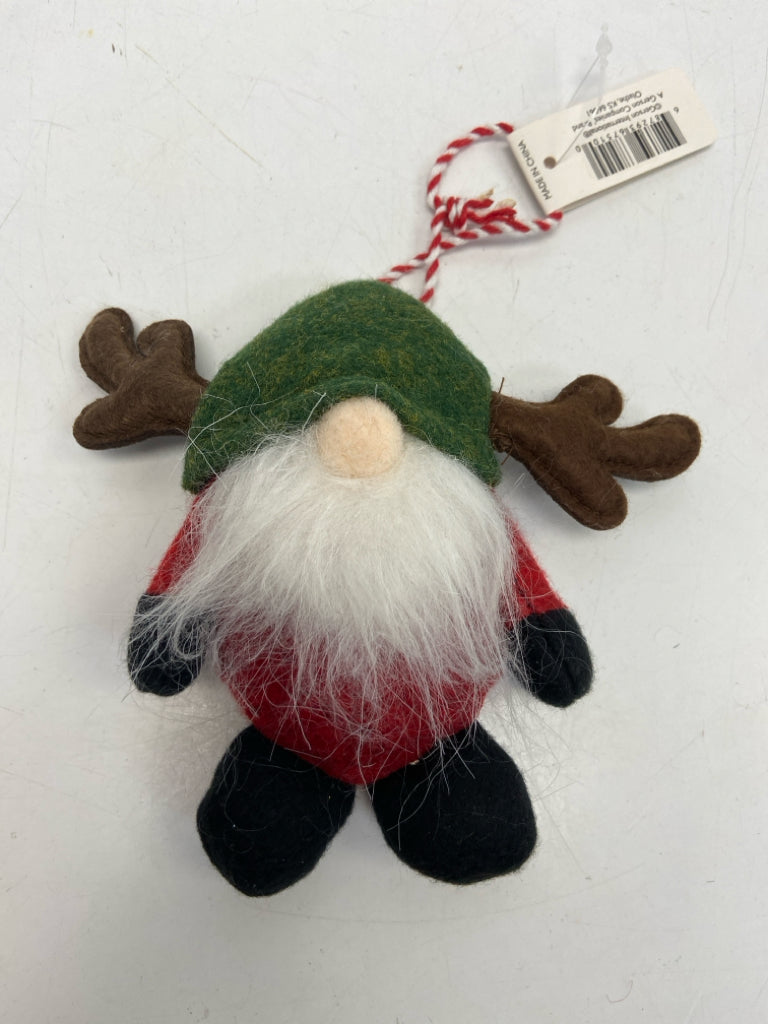 NWT Red Green/Brown Stuffed Ornaments