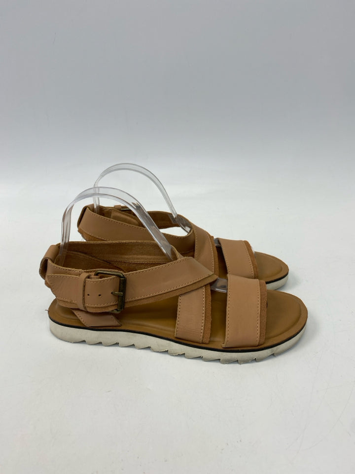 Toms  Size 8 Tan Sandals