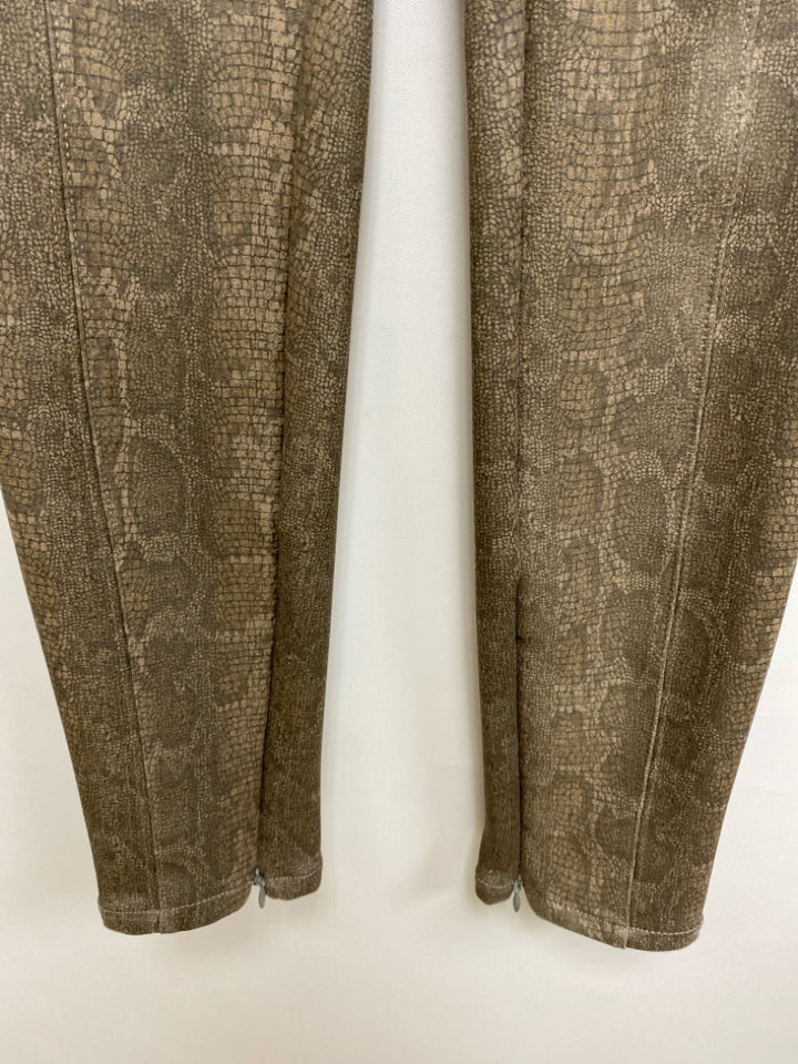 Anthropologie Size 25 Light Brown Taupe Snake Print Pull-on Ladies Pants