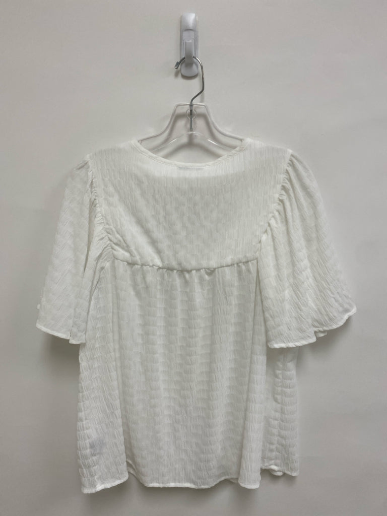 NWT SABRINA LAUREN Size M White Lace Ladies Top