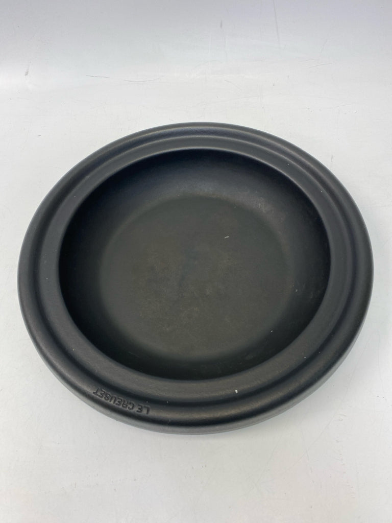 Le Creuset Red Black Cast Iron Bakeware
