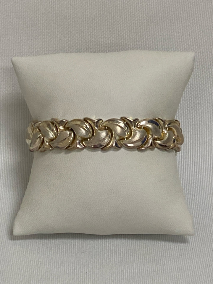 Silver Swirl Bracelet