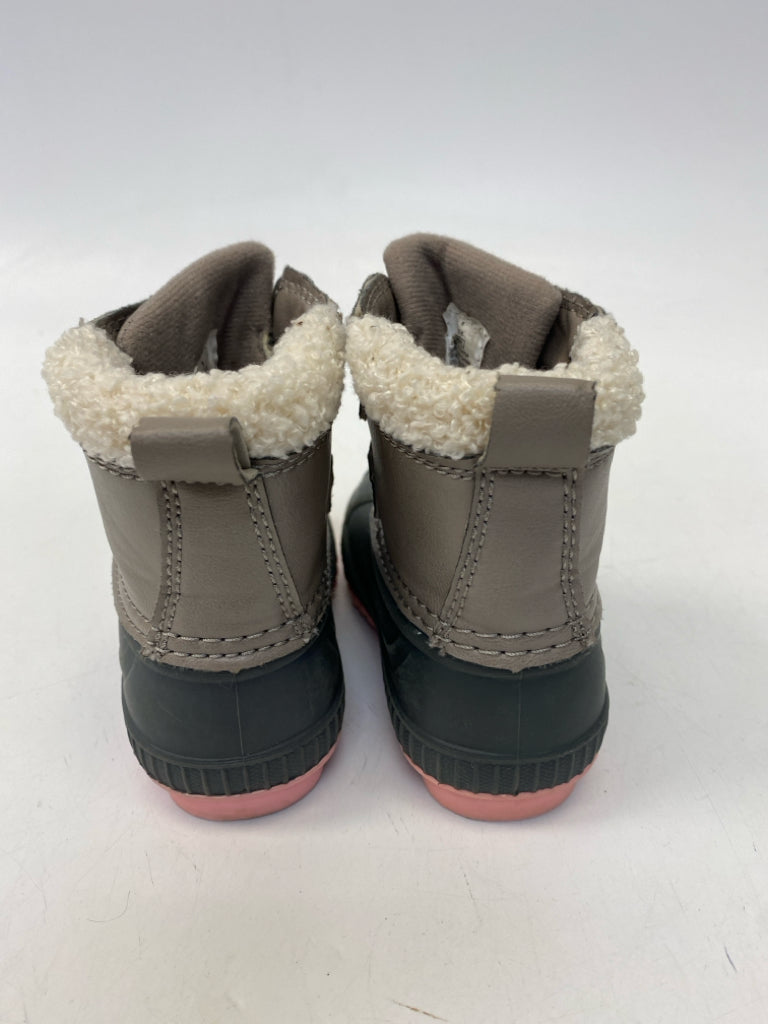 SIZE 6 Gray Girl&