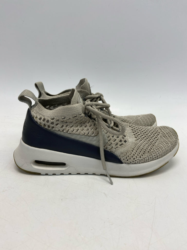 Nike  Size 6.5 Taupe Gray Lace-up Knit Sneakers