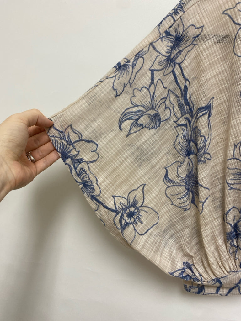 Free People Size XS Beige Blue Flowers Batwing Ladies Top