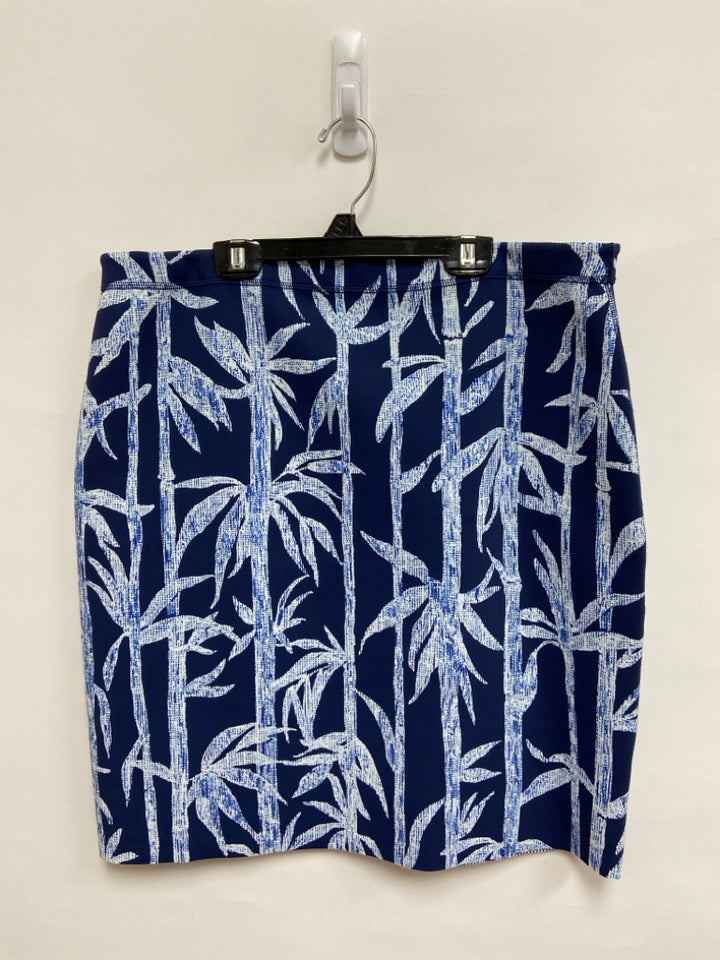 NWT J McLaughlin Size XL Navy White Print Ladies Skirt