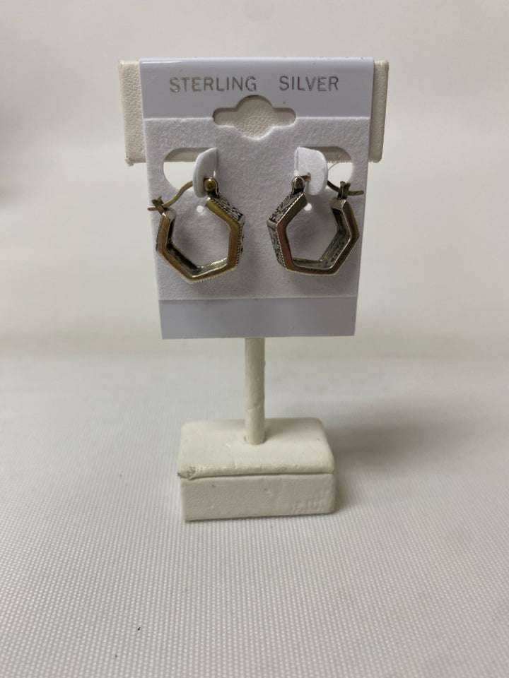 NEW/PKG Silver Shapes Earrings