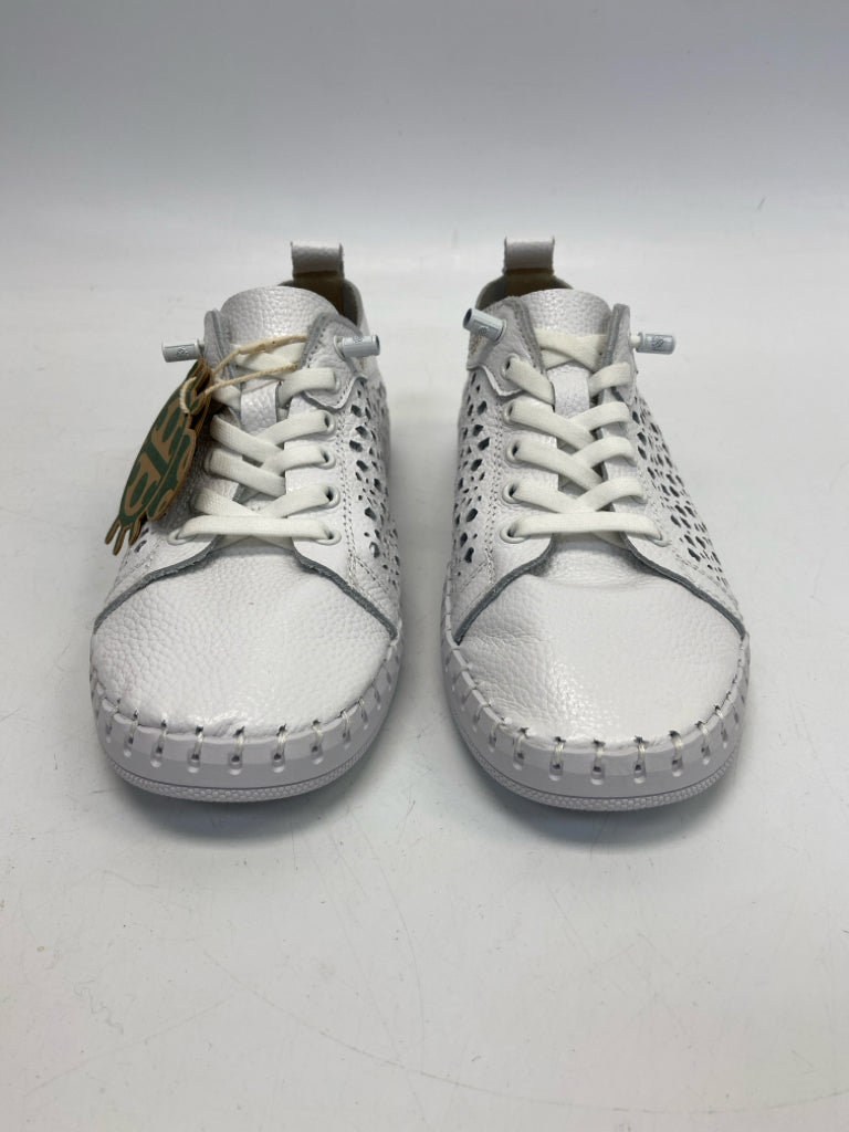 NWT  Size 39 White Perforated Sneakers