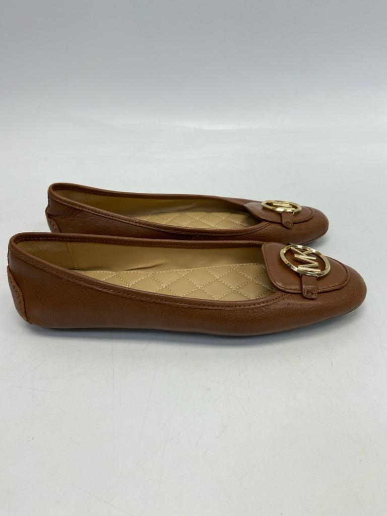 NWOT Michael Kors  Size 9.5 Brown Gold Logo Flats