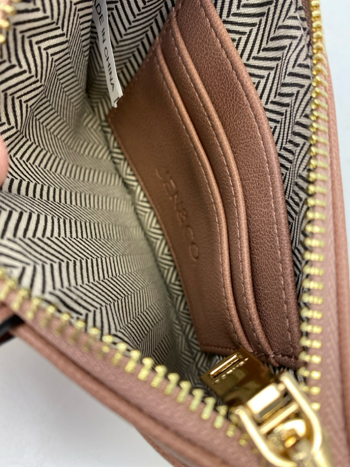 NWT Jen &amp; Co Mauve Wallet