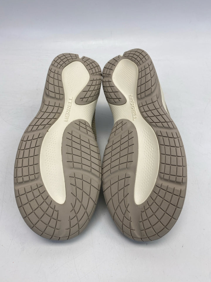 NWOT Merrell US Shoe Size 8 Brown Perforated Sneakers