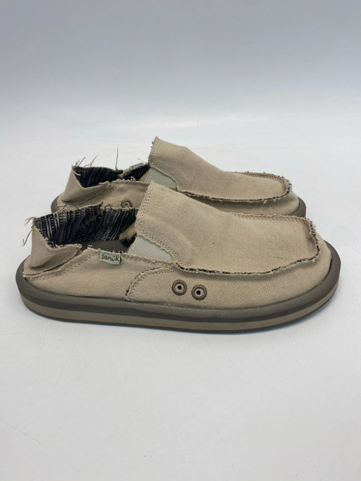 Sanuk Size 8 Cream Men&