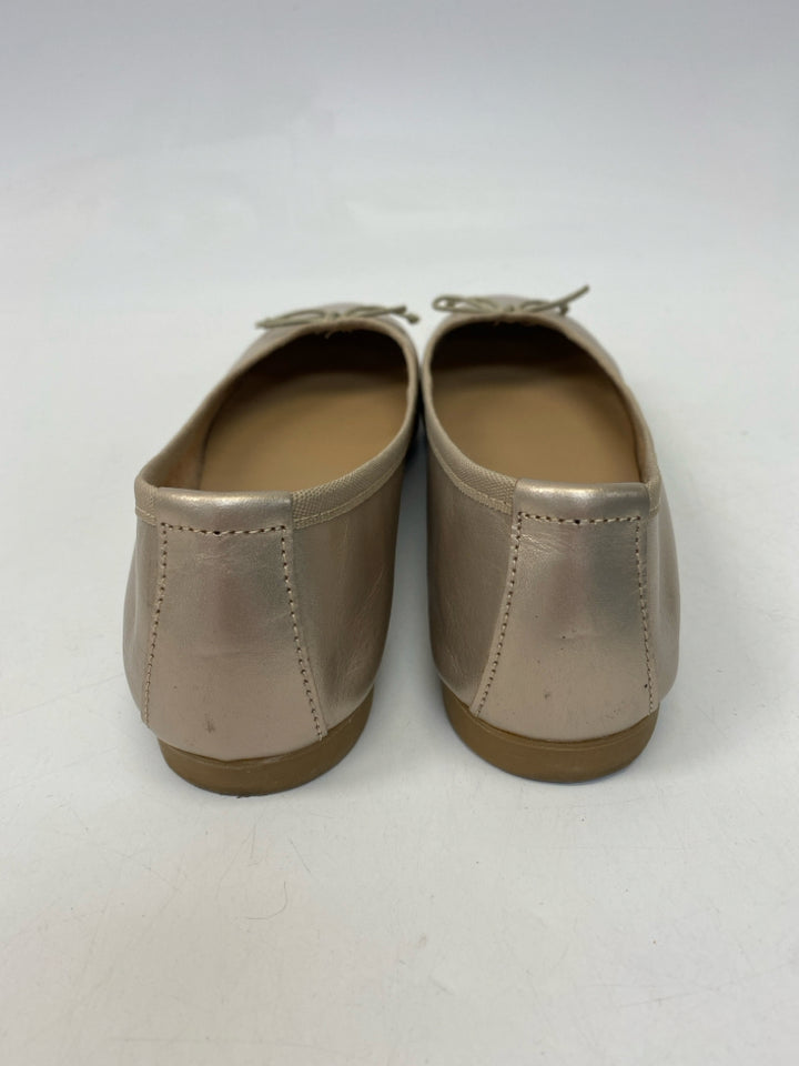 Size 40 Gold Bow(s) Metallic Flats
