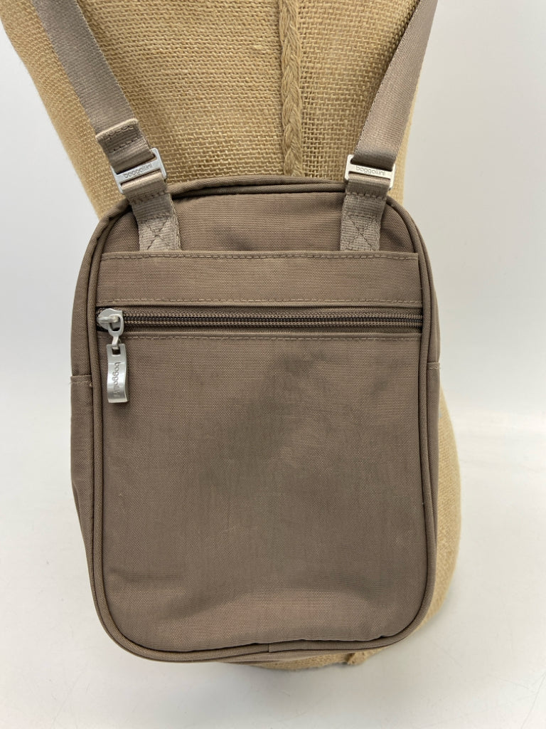 Baggallini Brown Nylon Crossbody
