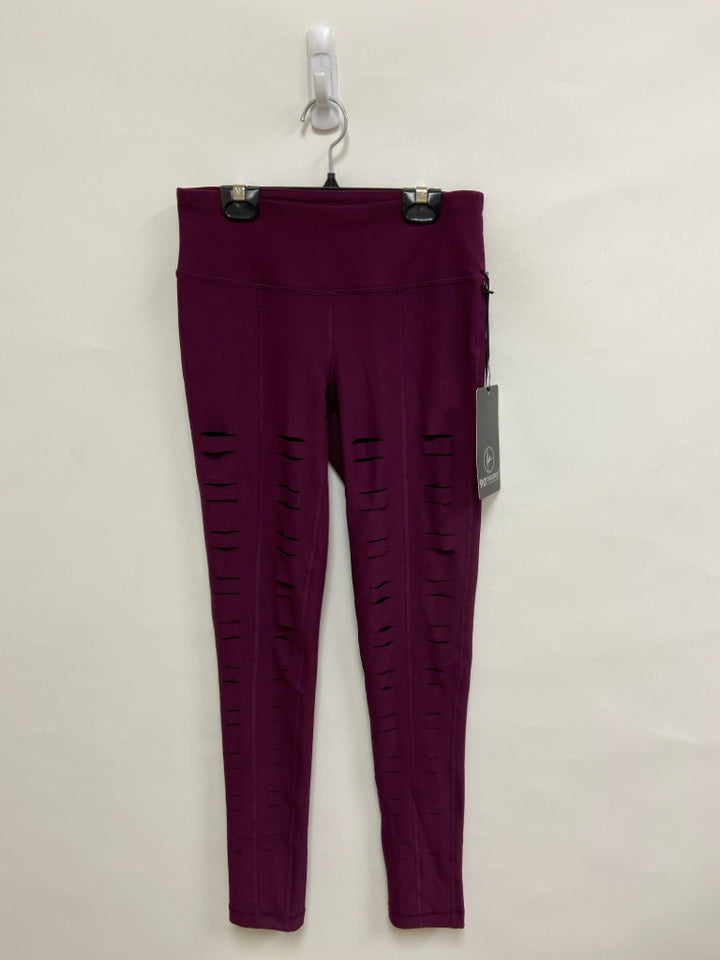 NWT 90 Degree Size S Plum Cut-Out Athletic Leggings