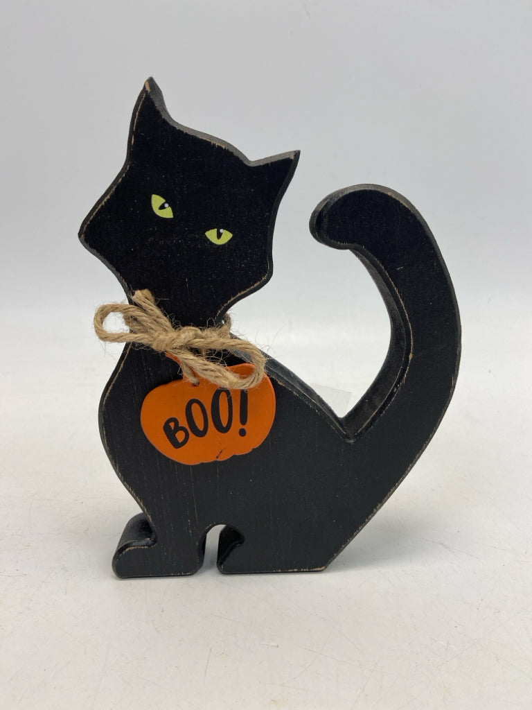 Black Wood Halloween