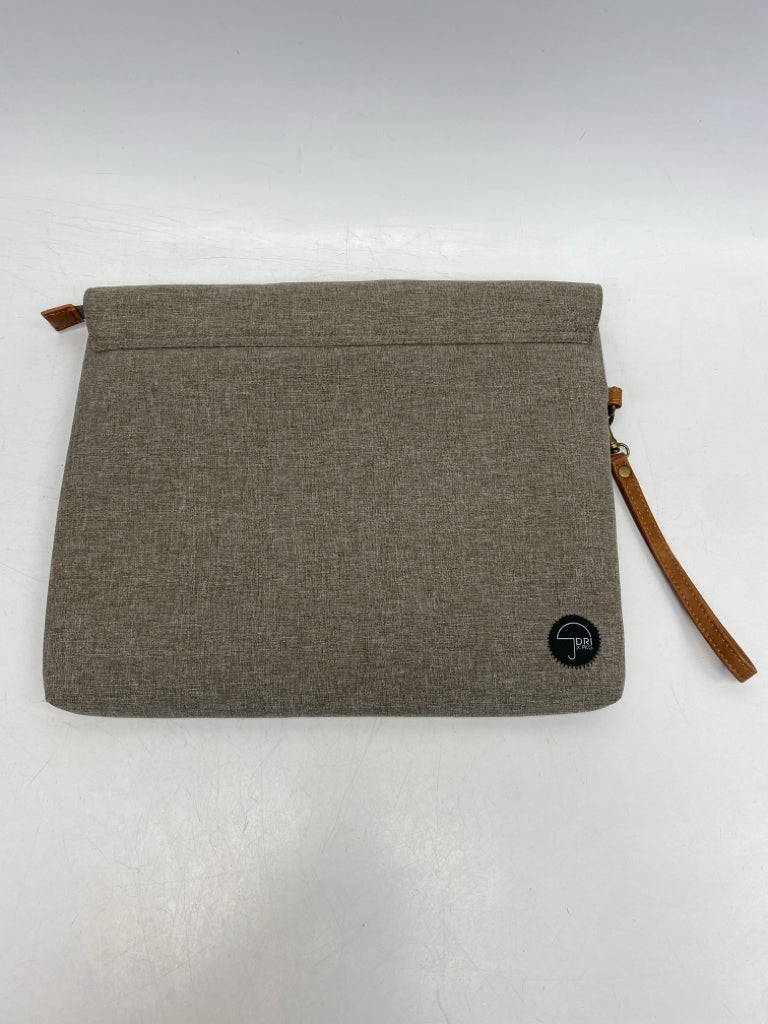 Brown Electronic/Accessory