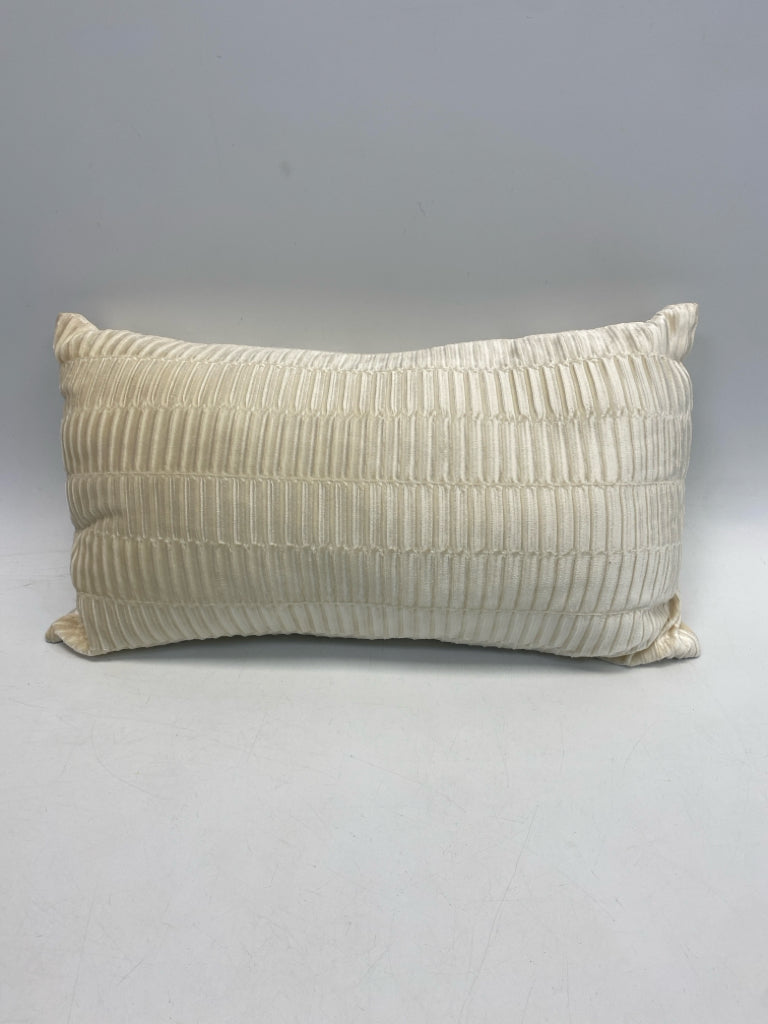 Cream Texture Pillow