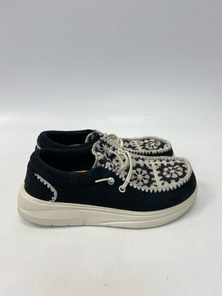 Hey Dude US Shoe Size 8 Black/White Embroidered Sneakers