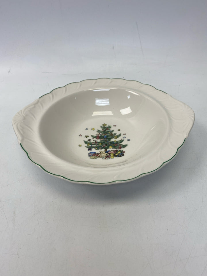 Nikko White Green Christmas