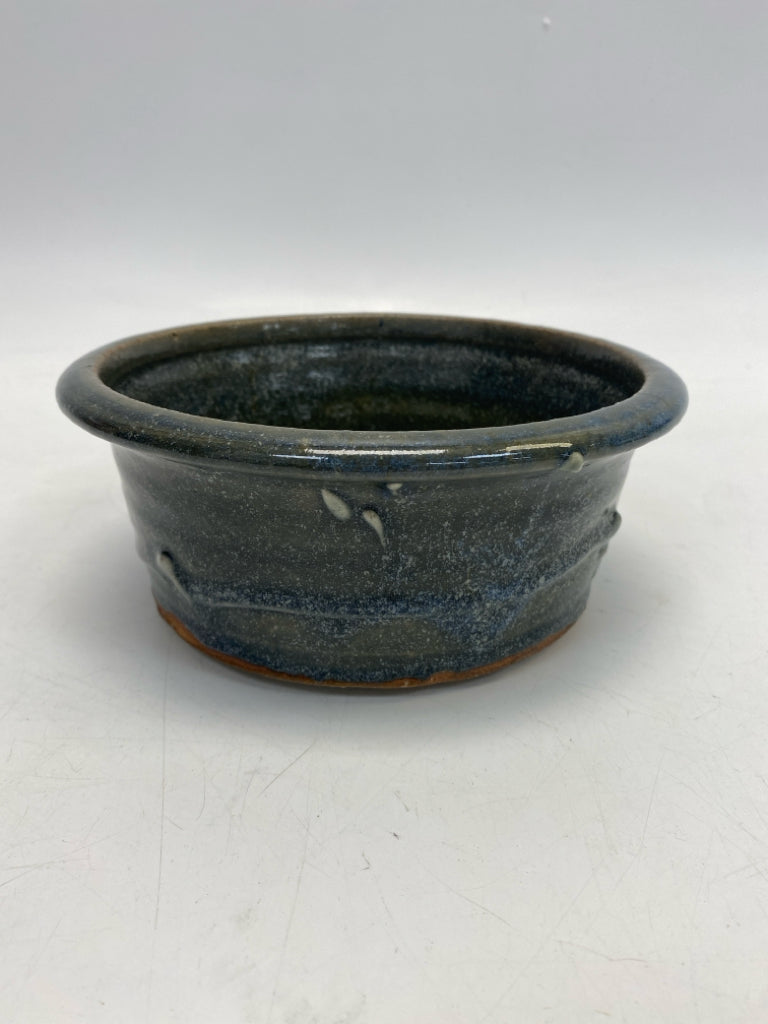 Gray Blue Pottery
