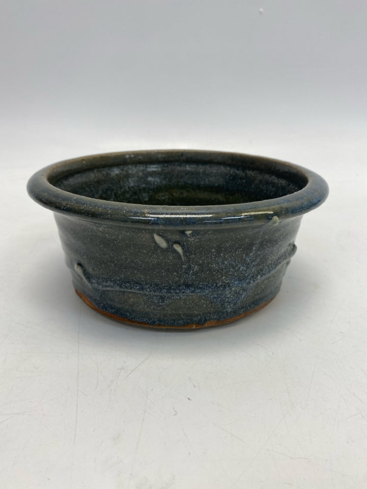 Gray Blue Pottery