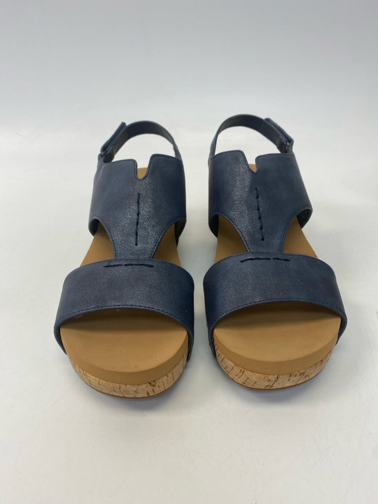 Corkys  Size 10 Navy Shimmery Sandals