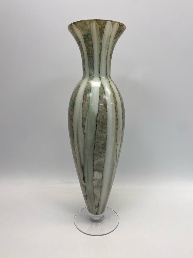 Gray/Tan White Mottled Glass Vase