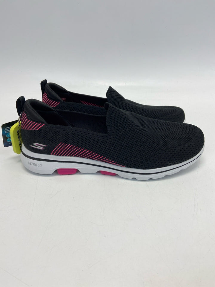 NWT Skechers  Size 11 Black Fabric Sneakers
