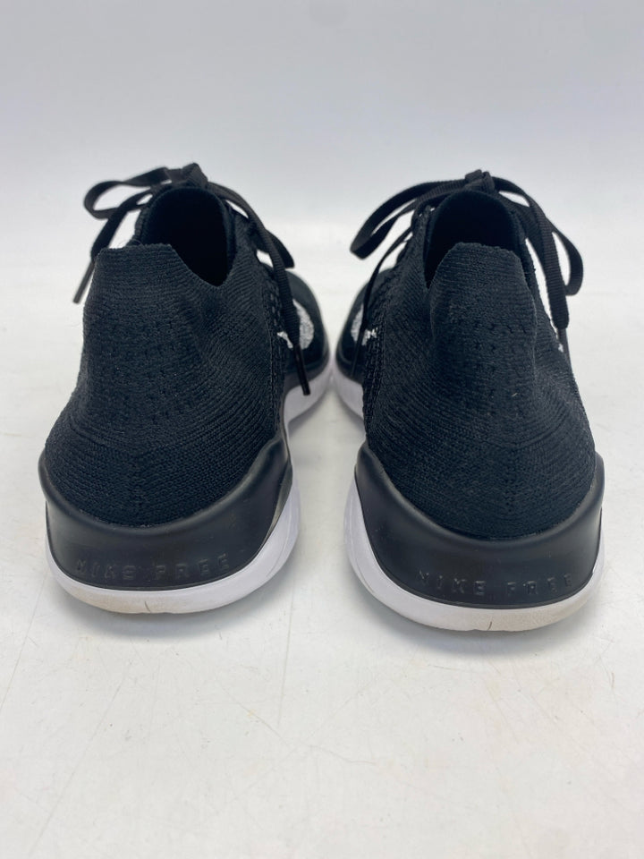 Nike US Size 9 Black Lace-up Sneakers