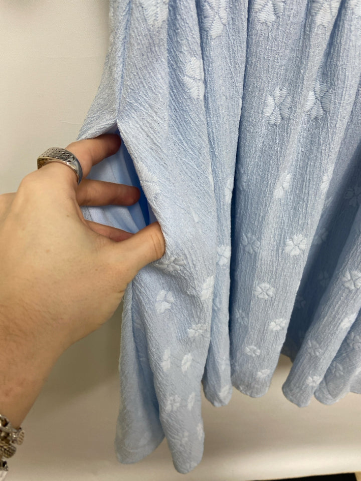 BALTIC BORN Size L Light Blue Texture Short Sleeve Ladies Dress