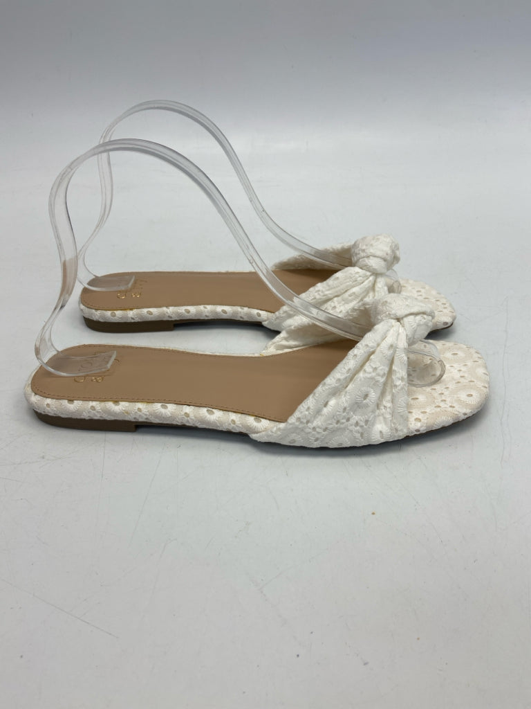 NWT Crown &amp; Ivy  Size 8 White Eyelet Sandals