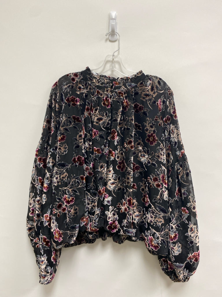 NWT Fate Size L Black/Gray Pale Pink Flowers Velour Ladies Top