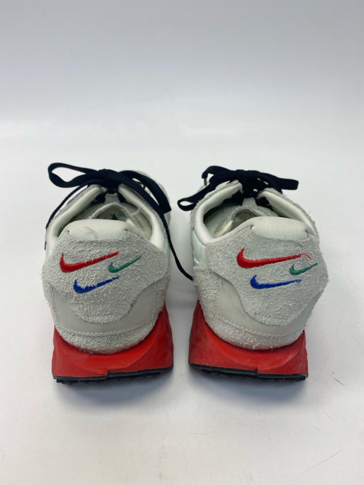 Nike  Size 10 Mint Green Lace-up Sneakers