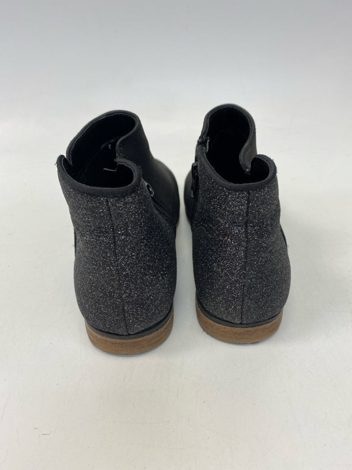 Cat &amp; Jack SIZE 4 Black Girl&