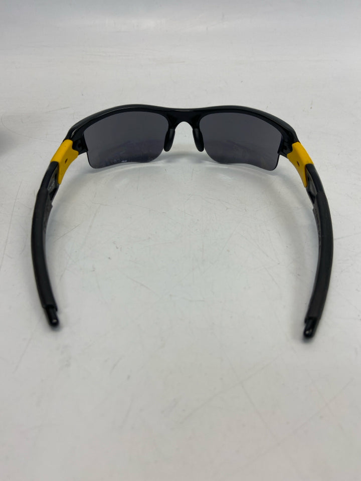 Oakley Black Yellow Men&