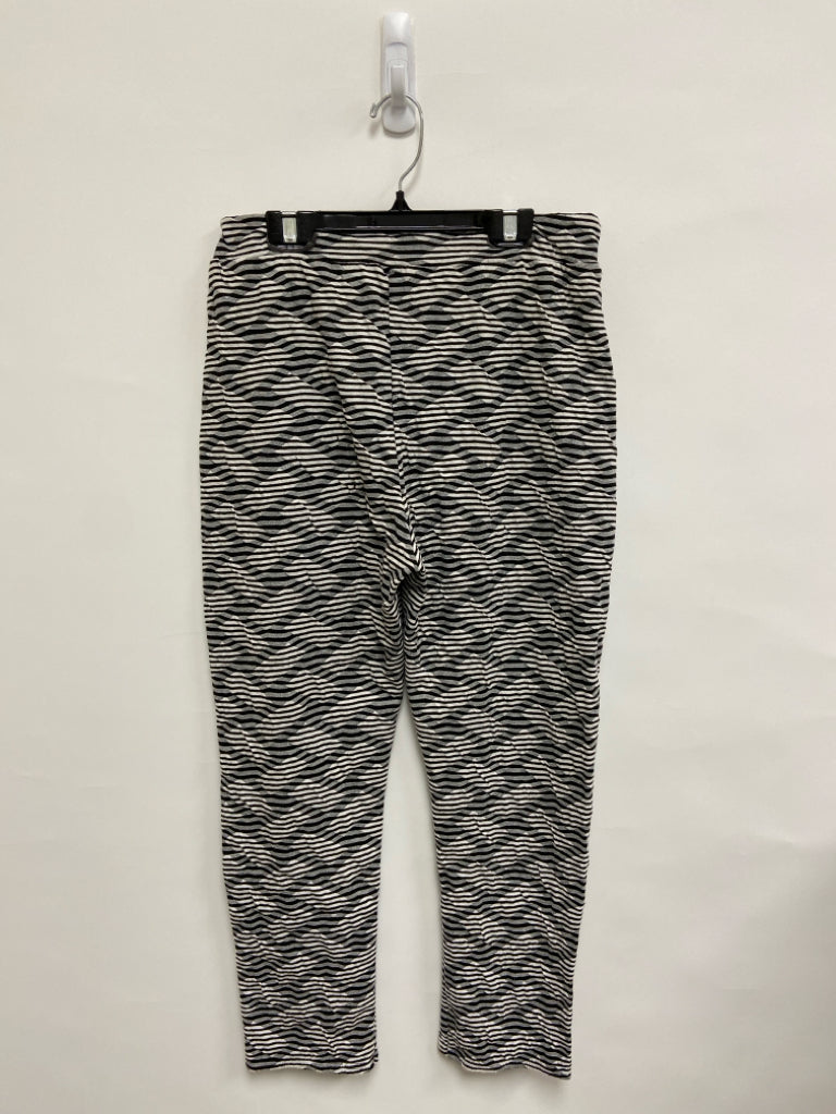 Cynthia Ashby Size XS White/Black Silver Abstract Ladies Pants