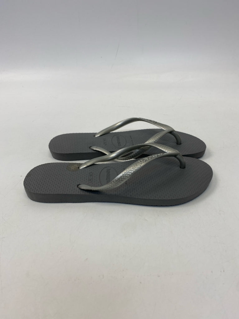 Size 6 Gray/Silver Sandals